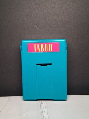 TABOO Game Part Piece Replacement GREEN CARD HOLDER Milton Bradley 1989